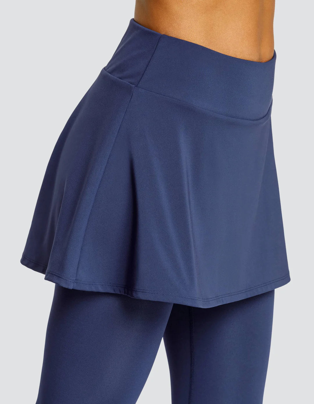 Tail Skipper Skirted Legging