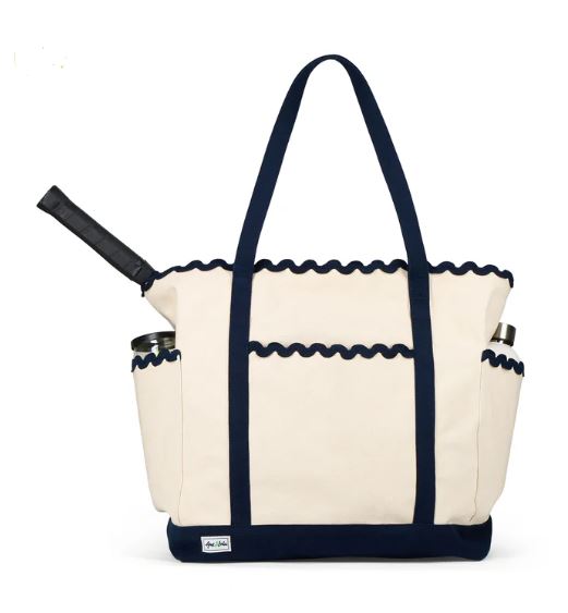 Ame & Lulu Scalloped Tennis Tote
